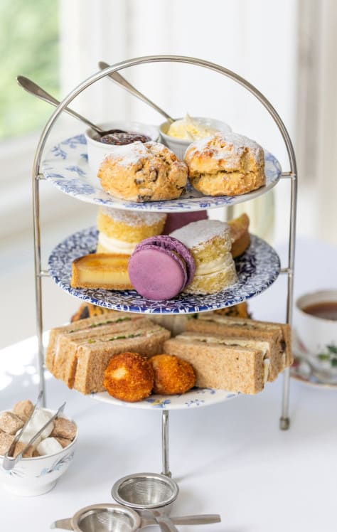 Afternoon_Tea_served