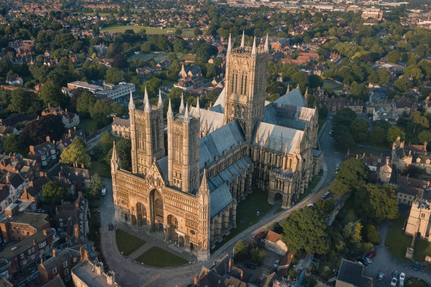 matthew-feeney-L35x5fU07hY-unsplash (2) (1)